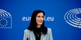 Мария Габриел и Асен Василев са новите представители на Министерския съвет в тристранката