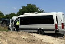 Бус с ученици катастрофира в Пловдивско