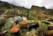 Прекратиха издирването на двамата туристи в Стара планина