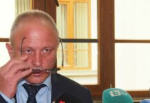 Разследват за корупция апелативния прокурор на Варна Владимир Чавдаров, претърсват кабинета и имотите му