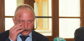 Предадоха на съд апелативният прокурор на Варна Чавдаров за незаконни боеприпаси