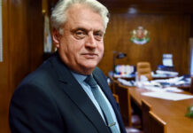 Рашков не познавал Мухата, здрависвал се с много хора