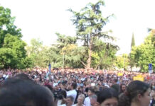 Протести в десетки градове заради жестоко малтретираното 18-годишно момиче