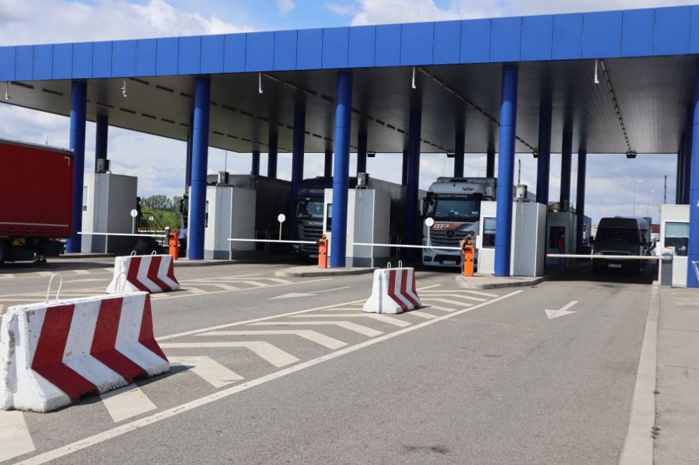 Интензивен е трафикът на граничните пунктове с Румъния Гърция и