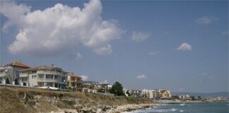 Млад мъж се удави след скок от кея в Равда