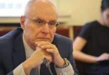 Димитър Радев: БНБ не бива да се въвлича в политическия процес