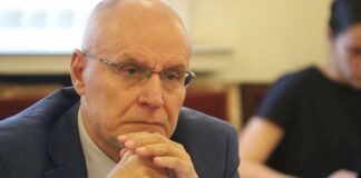 Димитър Радев: БНБ не бива да се въвлича в политическия процес