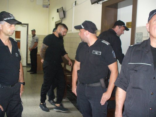 Прокуратурата повдигна днес 4 нови обвинения на Георги Георгиев за