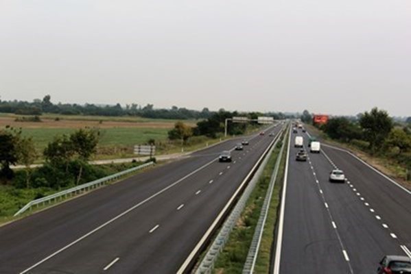 Движението в участъка от 5 и до 6 и км на автомагистрала