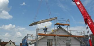 Българин загина, докато поправя покрив в Италия