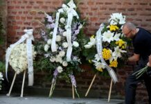 Близки, приятели и колеги, сред които Костов, Софиянски, Гълъб Донев и Деница Сачева, изпратиха Иван Нейков в последния му път