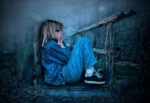 4 години психично болна майка държала децата си заключени в жилище в Стара Загора