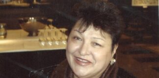 Загина в катастрофа Искра Банкова, бившият пиар на президента Желю Желев