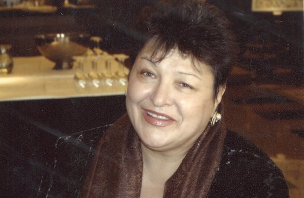 Журналистката Искра Банкова майка на отишлия си без време актьор