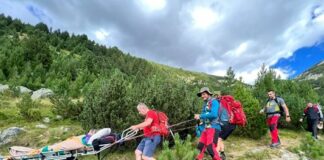 На Великден планински спасители от Банско и Разлог помогнаха на пострадал румънски турист в Пирин