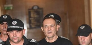 Съдът остави Божков в ареста, опитал да изнасили шефка на комисията по хазарта според показанията й