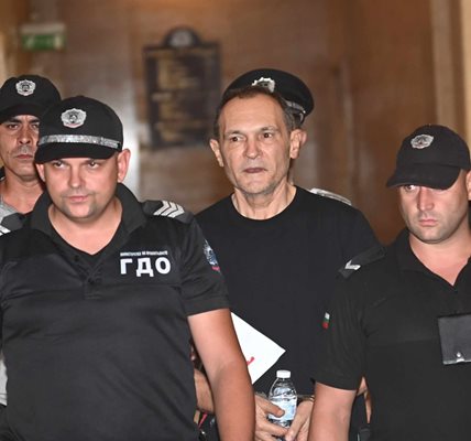 Софийска градска прокуратура ще поиска постоянен арест за Васил Божков Черепа
