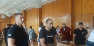 Убиецът на шофьора, сгазил дете, първо го набил, после се върнал за нож и го намушкал