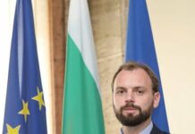 Мустафа Емин напусна „Да, България“, стана съветник на Ивелин Михайлов от „Величие“