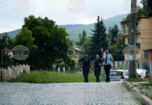 Алексей Петров и приятелката му пристигнали край Драгалевци с „Ауди Q3“