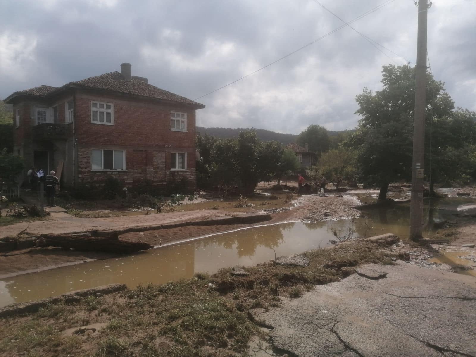 Поради бедственото положение на територията на Община Царево стартира кампания