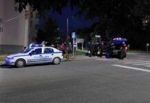 Кола с мигранти се заби в жилищен блок в Елхово