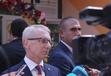 Денков: Подписахме споразумение с протестиращите миньори и енергетици, държавата няма да затваря административно централи