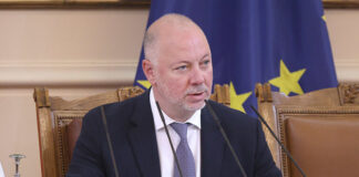 Росен Желязков към министрите: До 10 дни да се направят необходимите промени в системата BG-ALERT. После няма прошка