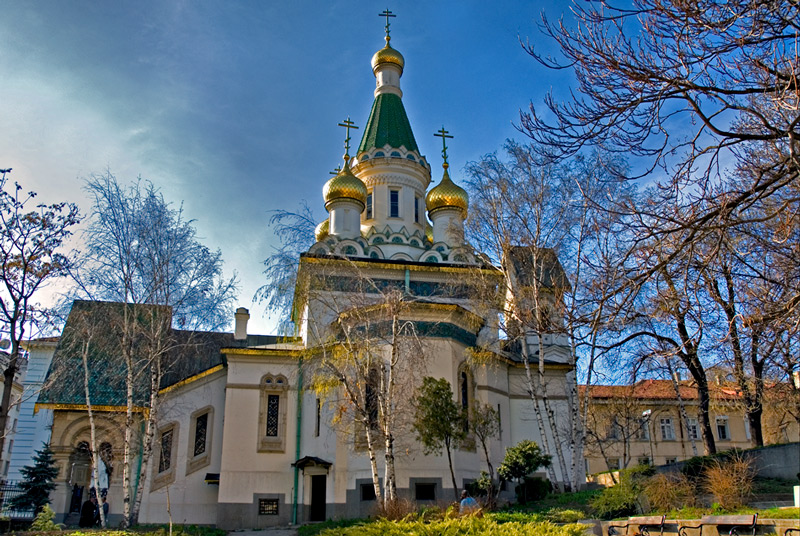 Русенски митрополит Наум коментира казуса със затворения храм Св Николай