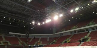 Цяла нощ тече приемането на книжата в „Арена София“