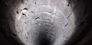 Мъж падна в 15-метров кладенец и оцеля