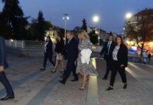 Десислава Радева с гипсирана ръка