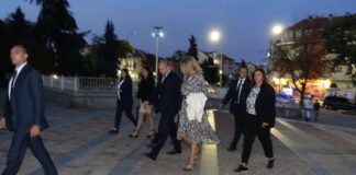 Десислава Радева с гипсирана ръка