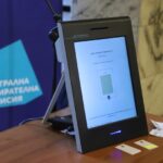 „Информационно обслужване“: Асен Василев лъже и манипулира за машините, никога не сме ги обслужвали