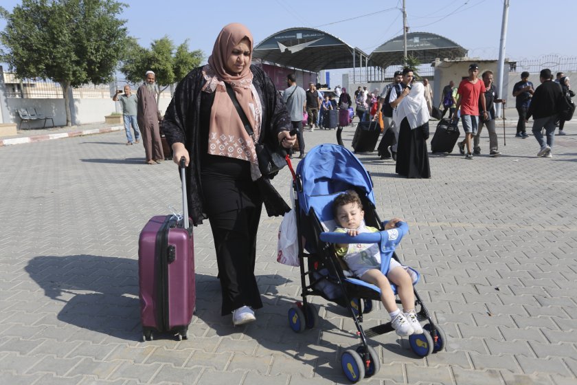 Около 450 чужденци или палестинци с двойно гражданство получиха разрешение