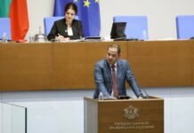 Мигрантският натиск намалява, обяви вътрешният министър Калин Стоянов