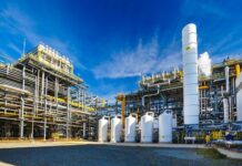 Турско-азерски консорциум готов да купи рафинерията в Бургас