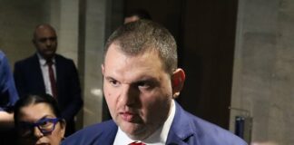 Делян Пеевски към Радев: Наборната служба няма да се върне