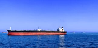 Военноморските сили на САЩ заловиха похитителите на танкера с българи на борда