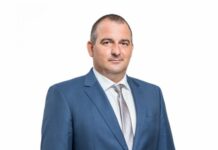 Нападнаха и биха общинския съветник Алексиев, отцепник от „Възраждане“. Той подозира бившите си съпартийци