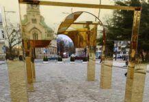 Изчезна „почетният“ червен килим под златната арка пред храм-паметника в София