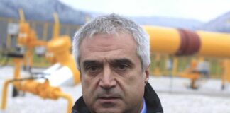 Бившият енергиен министър Румен Радев сменя Васил Велев като шеф на АИКБ