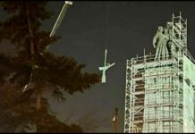 Историческо! Част от паметника на съветската армия е демонтиран