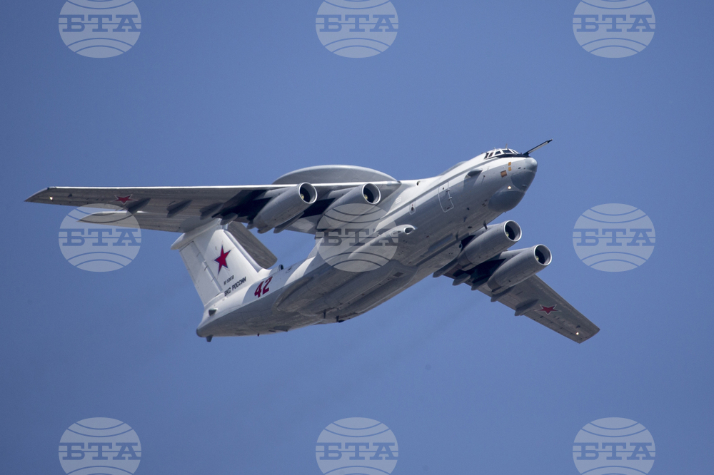 Украинските военновъздушни сили обявиха днес че са свалили над Азовско