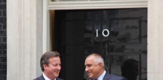 Бойко Борисов разговаря по телефона с британския външен министър Дейвид Камерън