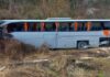 Автобус с туристи катастрофира на пътя Русе-Бяла след удар в камион