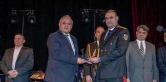 Демерджиев наградил сегашния зам. главен секретар на МВР, за когото твърди, че е подозиран за участие в трафик на мигранти