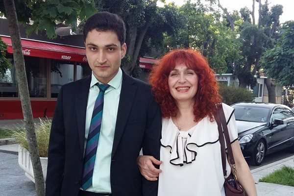 24 годишият Георги Тенджов който уби майка си – известната учителка