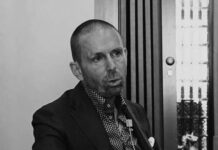 Осем години хора на убития Мартин Божанов-Нотариуса тероризират възрастна жена, за да й вземат имота (Документи)