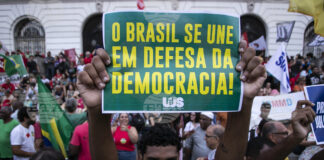 България пада с 5 места в класация по демокрация през 2023 г.